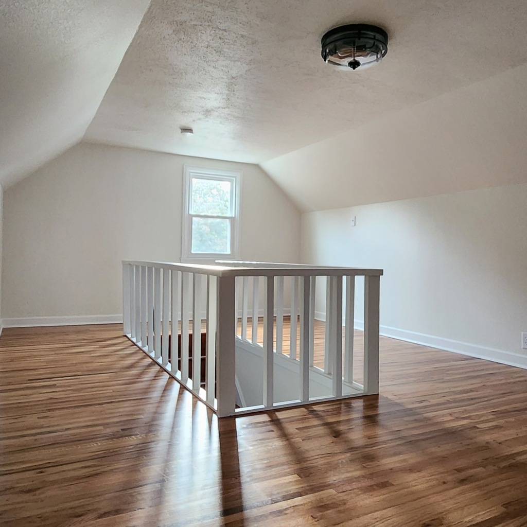 Stewart Flip House | Part 7 - Upper Level - MeshedDesigns